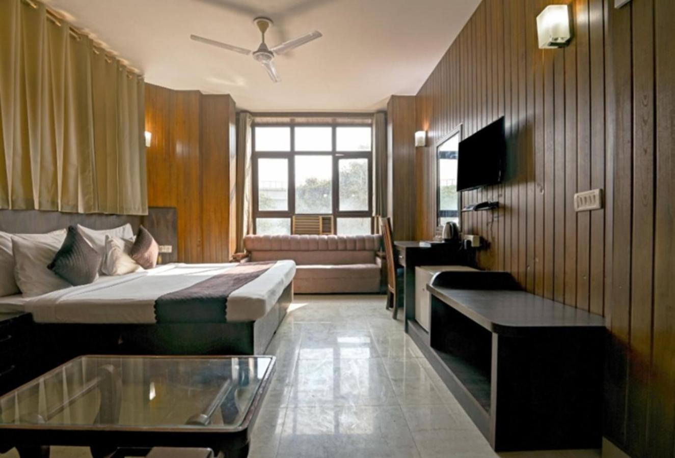 Fabhotel Prime The Rivlet Mg Road Gurgaon Exterior foto